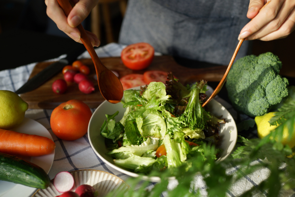 Frutta e verdura, alimenti da includere in una dieta anti-infiammatoria.